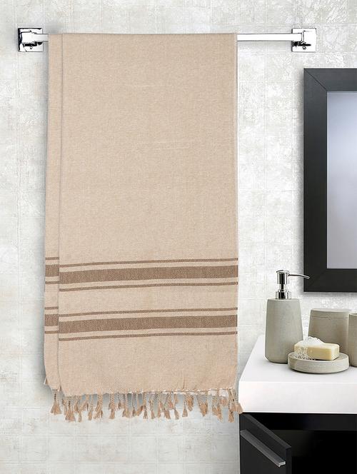 klotthe set of 2 beige & brown solid 233 gsm bath towels - 18413353 - Very Small Image - 1
