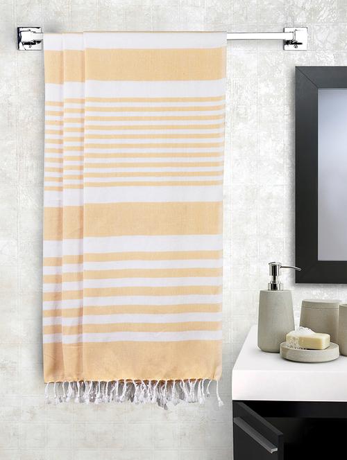 klotthe set of 2 beige & brown solid 233 gsm bath towels - 18413361 - Very Small Image - 1