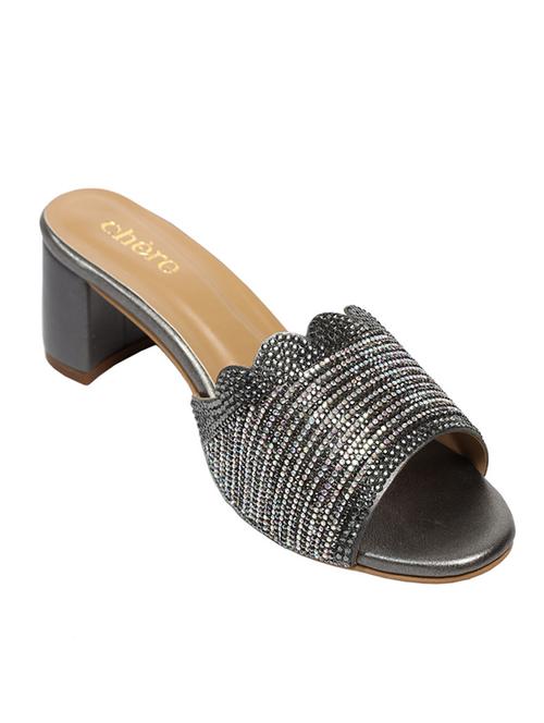 metallic leather ethnic sandals - 18413405 - Very Small Image - 1