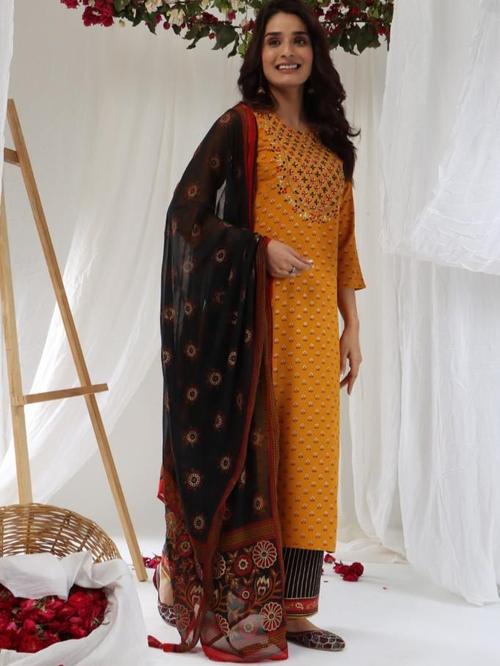 kurti dupatta pant set best quality - 18419407 - Very Small Image - 1