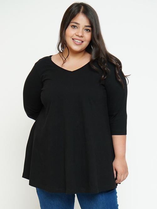 v-neck solid plus tee - 18422141 - Very Small Image - 1