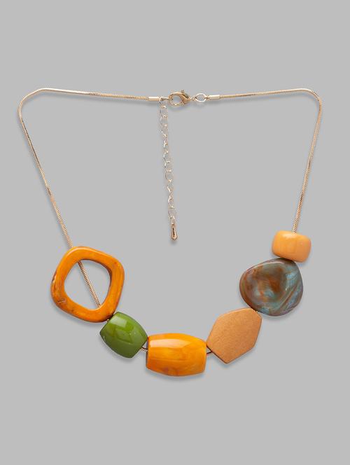gold metal chain necklace - 18424365 - Very Small Image - 1