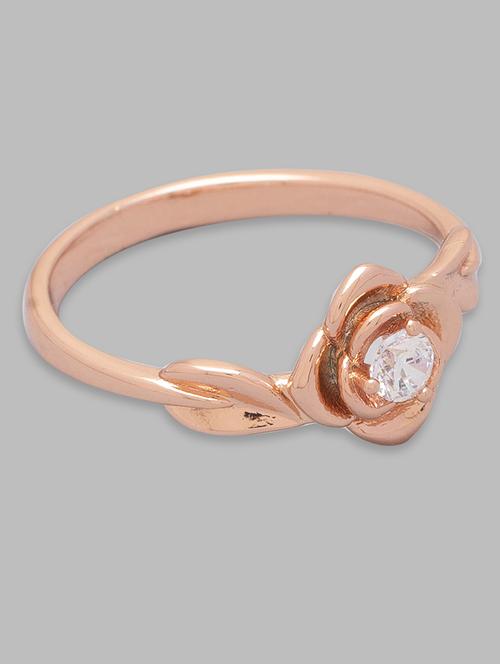 gold metal finger ring - 18424397 - Very Small Image - 1