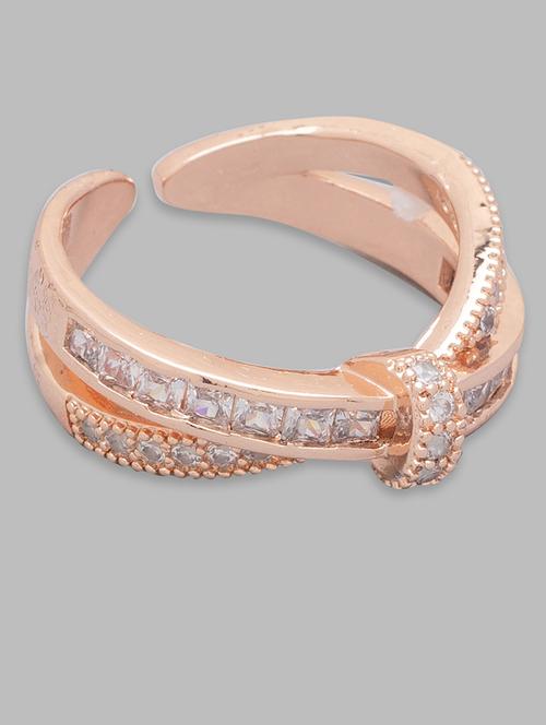 gold metal finger ring - 18424420 - Very Small Image - 1