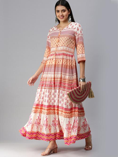 three-quarter sleeved printed tiered dress - 18437158 - Very Small Image - 1
