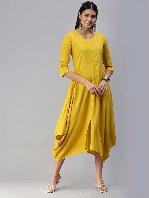 three quarter sleeved solid high low dress - 18437163 - Very Small Image - 1