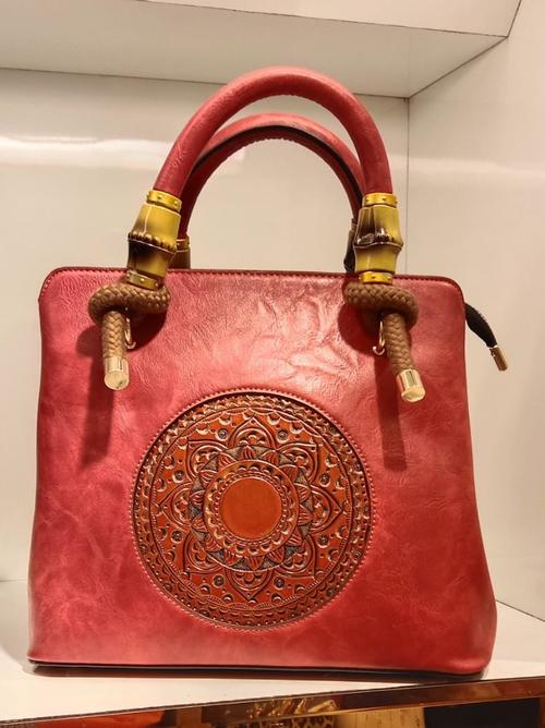 women designer handbag - 18440452 - Very Small Image - 1