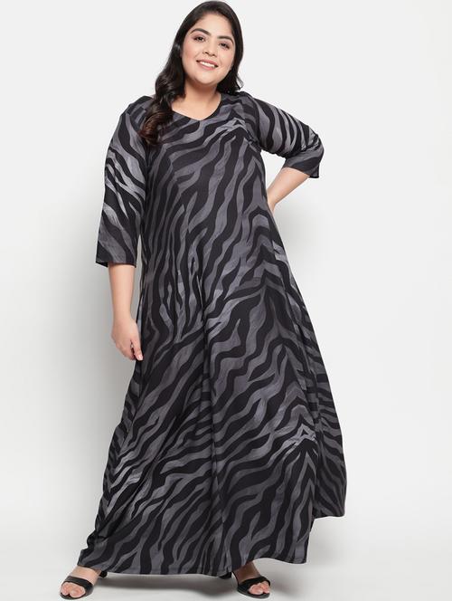 v-neck animal print maxi dress - 18443653 - Very Small Image - 1