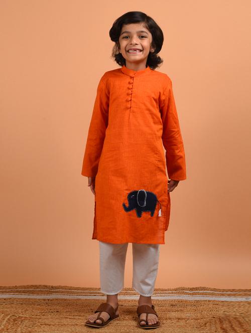 boys orange embroidered kurta pyjama set - 18448853 - Very Small Image - 1