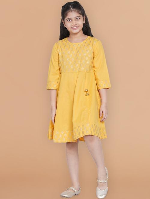 girls yellow printed a-line frock - 18451496 - Very Small Image - 1