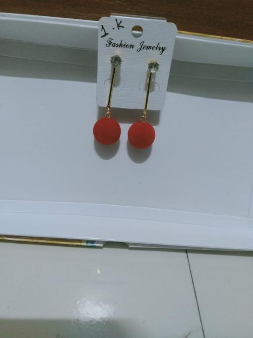 exclusive red colour tops with hanging - 18457223 - Very Small Image - 1