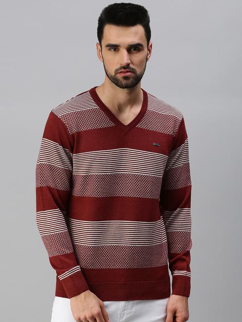 red striped pullover - 18457450 - Very Small Image - 1