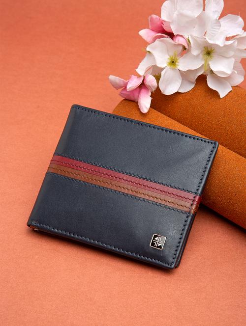 navy leather wallet - 18458656 - Very Small Image - 1