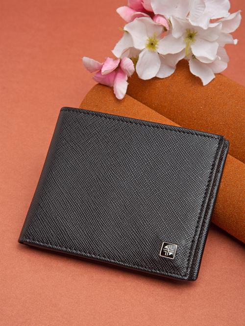 black leather wallet - 18458728 - Very Small Image - 1
