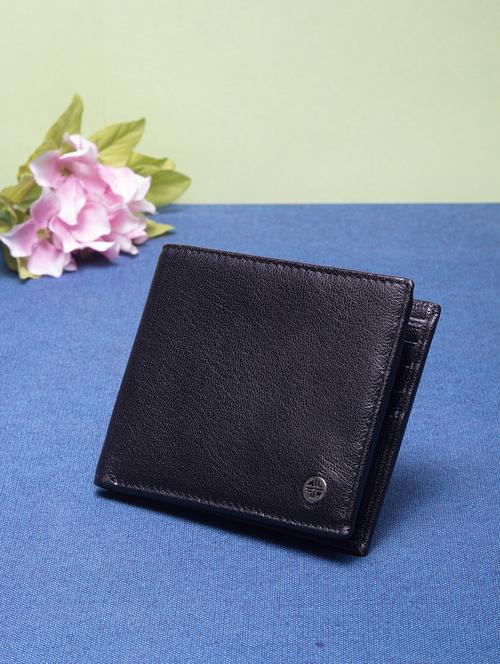 black leather wallet - 18458731 - Very Small Image - 1