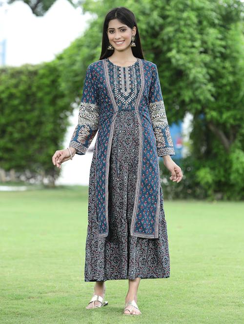 foil printed layered ethnic dress with jacket - 18458815 - Very Small Image - 1