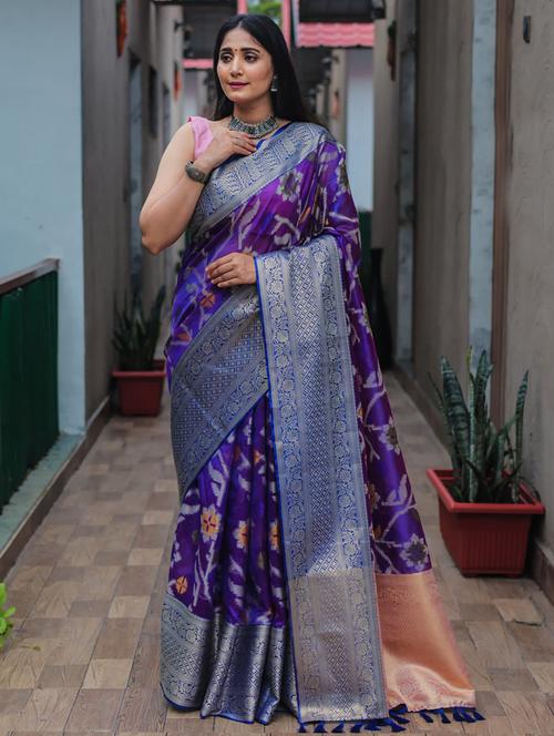 floral banarasi saree with blouse - 18468161 - Very Small Image - 1