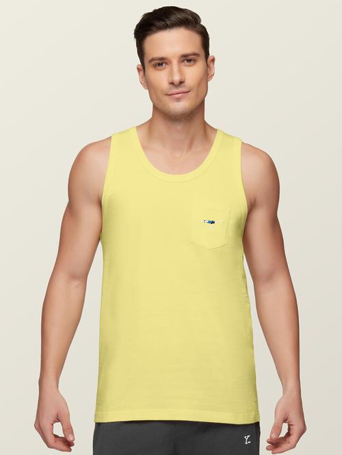 round neck solid vest - 18514445 - Very Small Image - 1