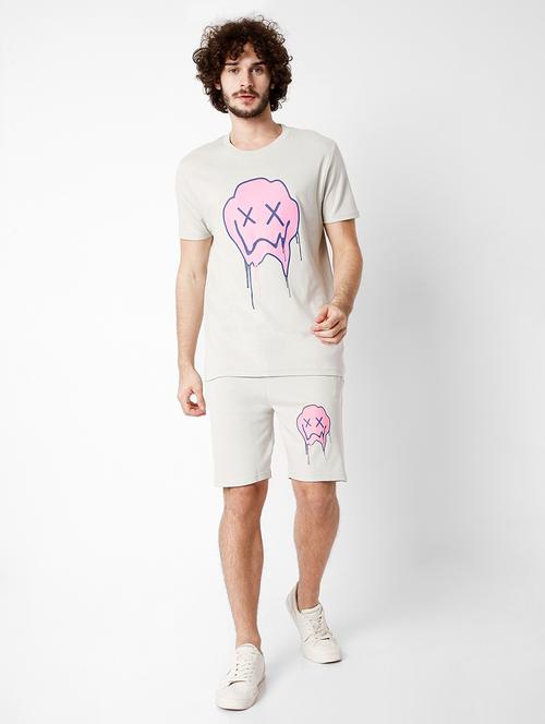 crooked smiley top and short set - 18519405 - Very Small Image - 1