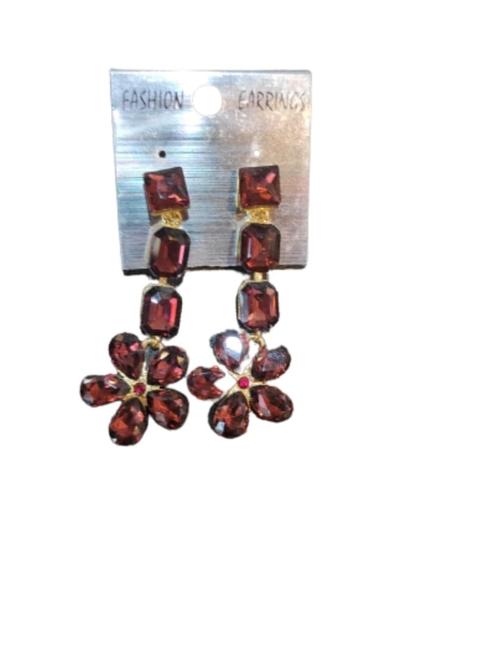 women stylish earring - 18531642 - Very Small Image - 1