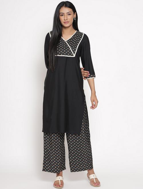 printed yoke kurta palazzo set - 18532615 - Very Small Image - 1