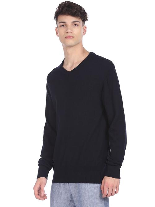 v-neck solid pullover - 18541921 - Very Small Image - 1