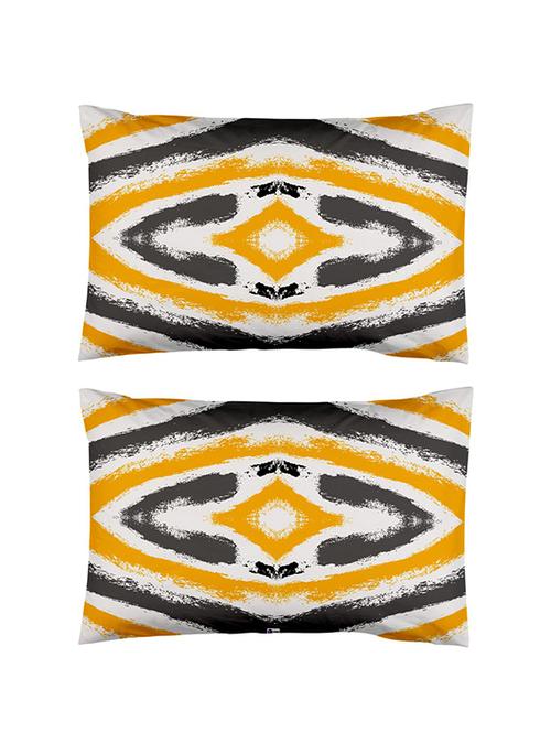 set of 2 printed pillows - 18557343 - Very Small Image - 1