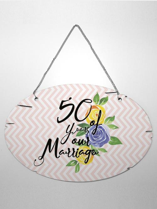 bloggers are born in august printed wall hanging board birthday gift (oval shape)| - 18564109 - Very Small Image - 1