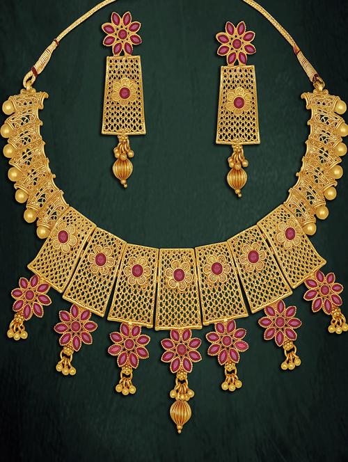 multi colored brass set - 18566735 - Very Small Image - 1