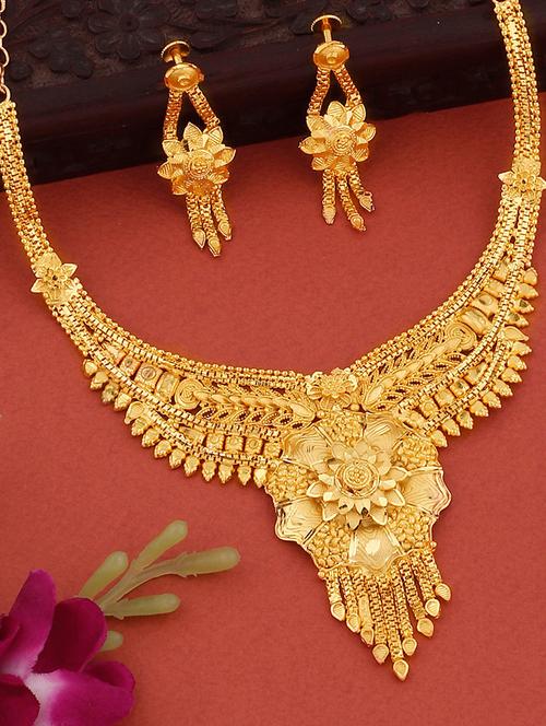 gold metal set - 18567508 - Very Small Image - 1
