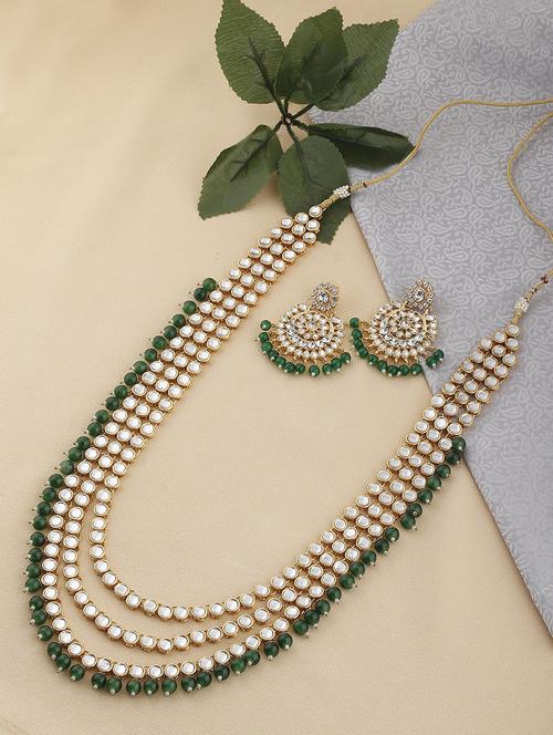 colored metal set - 18567532 - Very Small Image - 1
