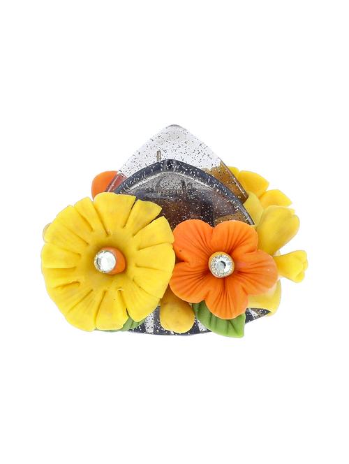hand made artificial flower hair clutcher - 18574614 - Very Small Image - 1