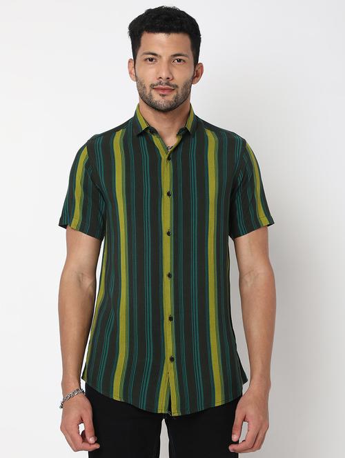 striped short sleeved casual shirt - 18578586 - Very Small Image - 1