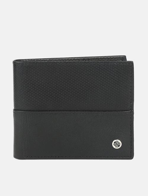 black leather wallet - 18579190 - Very Small Image - 1