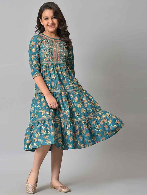 girls round neck three quarter sleeves frock - 18582510 - Very Small Image - 1