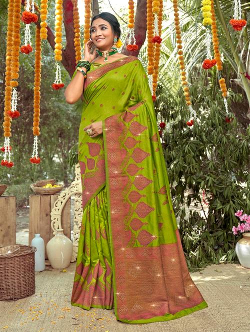 self design woven saree with blouse - 18589720 - Very Small Image - 1