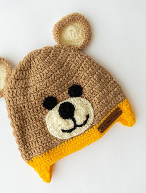 beige wool cap - 18602189 - Very Small Image - 1