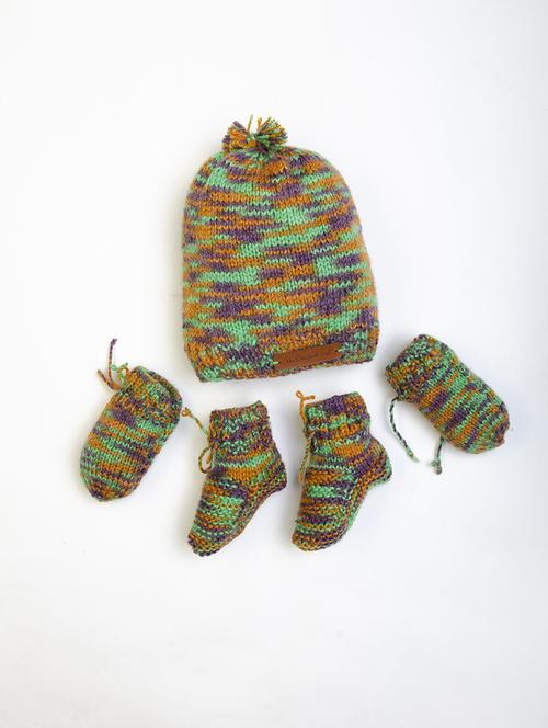 boys self design hat, gloves and shoes combo set - 18602204 - Very Small Image - 1