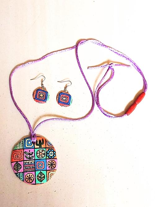 handcrafted authentic necklace with earrings in - 18607299 - Very Small Image - 1