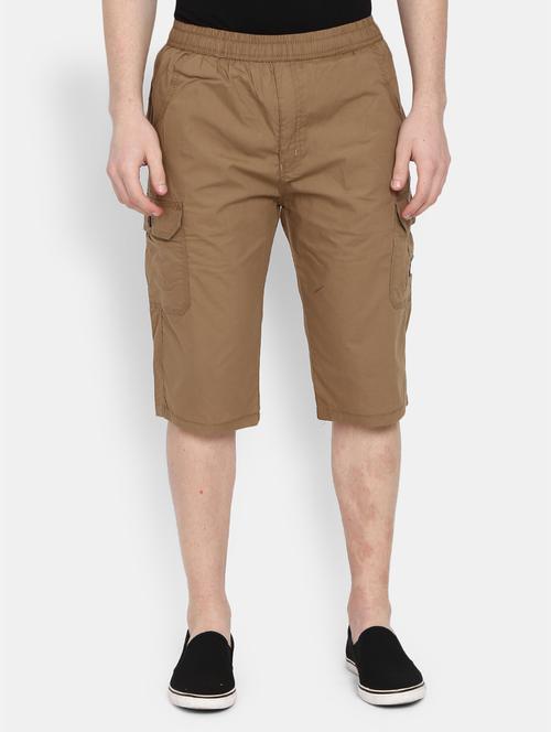 men mid-rise placement printed regular shorts - 18616131 - Very Small Image - 1