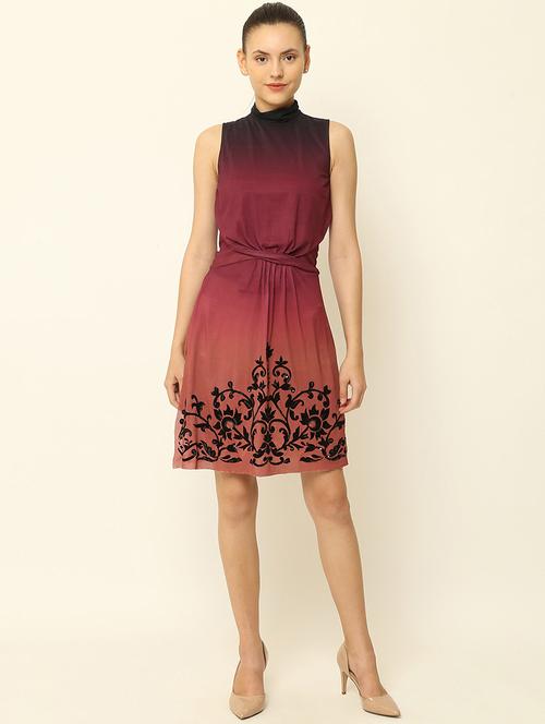 red polyester bodycon dress - 18622246 - Very Small Image - 1