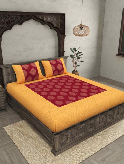 patola gold royal maroon paan festive cotton bedsheet with 2 pillow covers - 18627694 - Very Small Image - 1