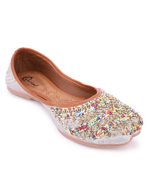 women embellished slip on mojaris - 18634501 - Very Small Image - 1