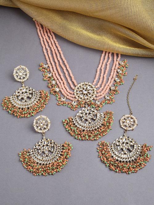gold plated peach and green crystals kundan rani-haar necklace earring and maang tikkaset - 18635868 - Very Small Image - 1