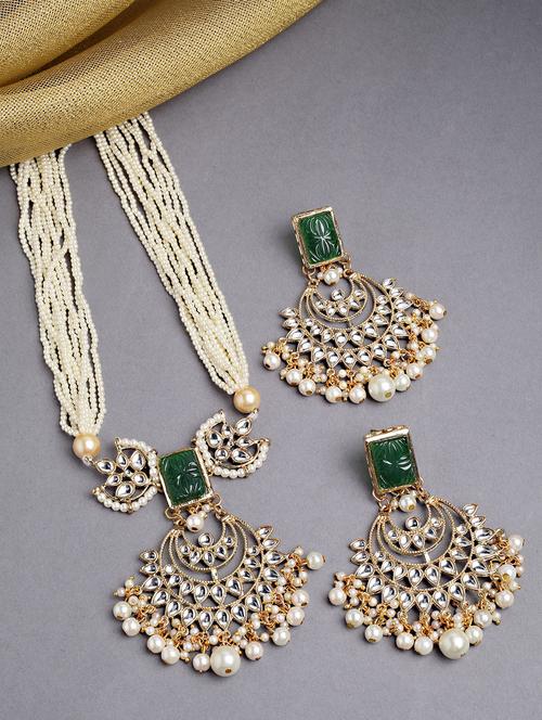 karatcart gold plated green carved stone and kundan rani haar necklace set - 18635883 - Very Small Image - 1