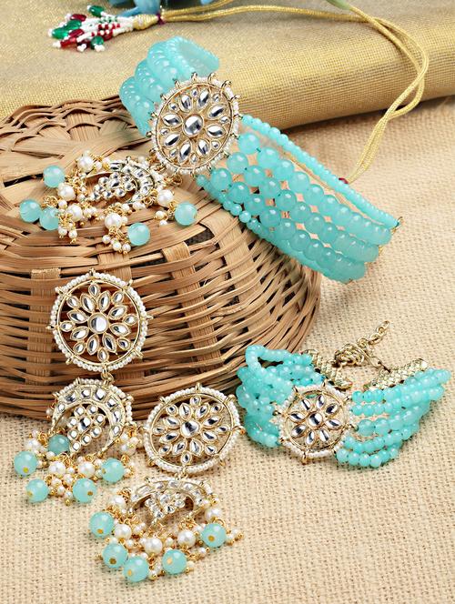 karatcart gold plated light blue beads kundan choker necklace set with bracelet - 18635887 - Very Small Image - 1