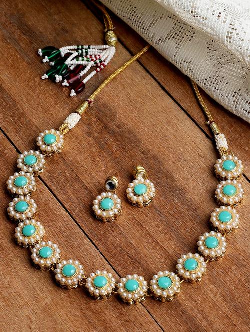 gold plated necklaces and earring set - 18636066 - Very Small Image - 1