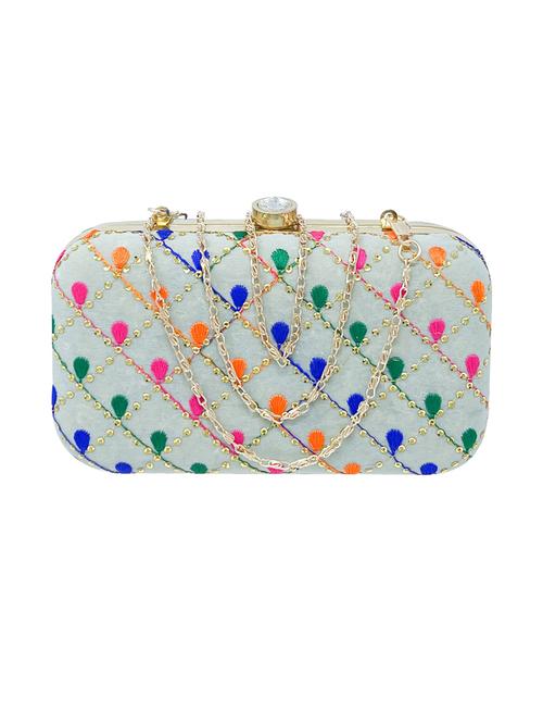 embroidered ethnic clutch - 18640531 - Very Small Image - 1
