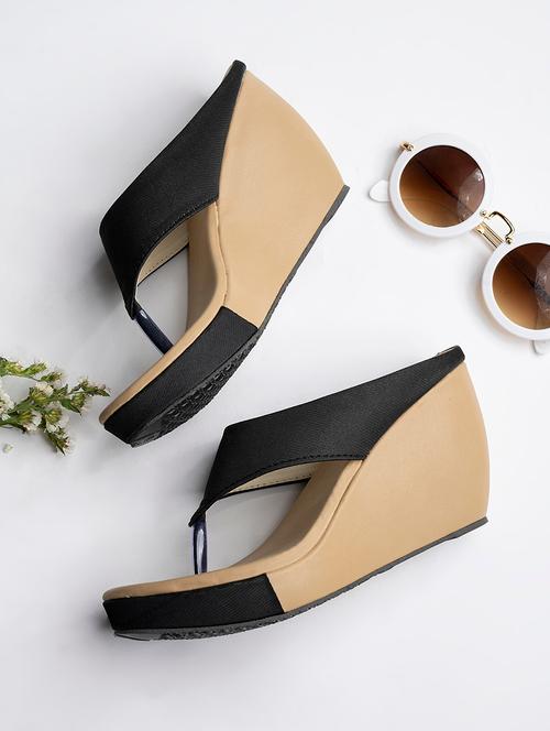 women black toe separator sandal - 18645311 - Very Small Image - 1