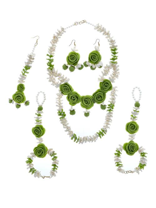 hand made artificial flowers necklace earring set with bracelet - 18651322 - Very Small Image - 1